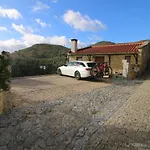 Casa Favo De Mel - Jacuzzi & Piscina - Refugio Na Montanha