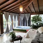 Tatil parkı Casa Favo De Mel - Jacuzzi & Piscina - Refugio Na Montanha