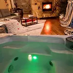 Casa Favo De Mel - Jacuzzi & Piscina - Refugio Na Montanha *