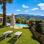 Casa Favo De Mel - Jacuzzi & Piscina - Refugio Na Montanha ホリデーパーク *