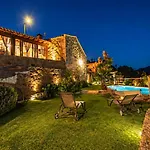Casa Favo De Mel - Jacuzzi & Piscina - Refugio Na Montanha Tatil parkı *