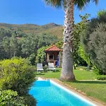 Tatil parkı Casa Favo De Mel - Jacuzzi & Piscina - Refugio Na Montanha