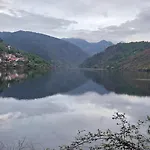 Casa Favo De Mel - Jacuzzi & Piscina - Refugio Na Montanha Tatil parkı *