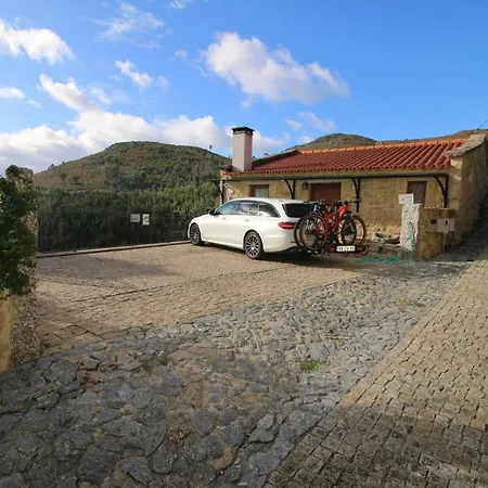 Casa Favo De Mel - Jacuzzi & Piscina - Refugio Na Montanha