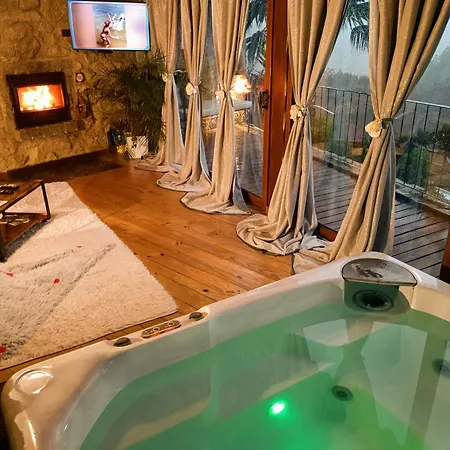 Casa Favo De Mel - Jacuzzi Privado & Lareira - Piscina *