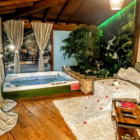 Ferienpark Casa Favo De Mel - Jacuzzi Privado & Lareira - Piscina Arcos de Valdevez