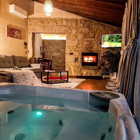 Casa Favo De Mel - Jacuzzi Privado & Lareira - Piscina * Arcos de Valdevez