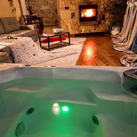 Casa Favo De Mel - Jacuzzi Privado & Lareira - Piscina *