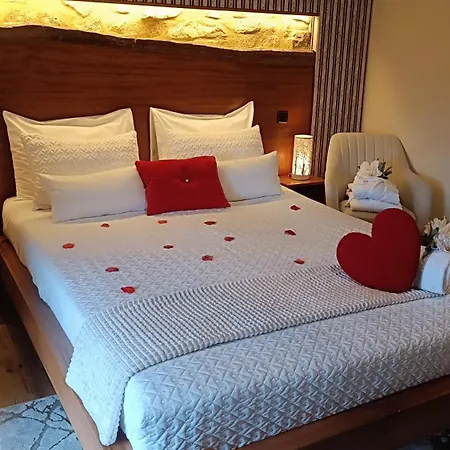 Tatil parkı Casa Favo De Mel - Jacuzzi & Piscina - Refugio Na Montanha *