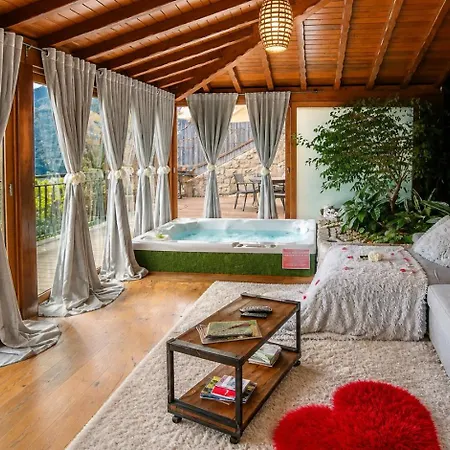 Casa Favo De Mel - Jacuzzi & Piscina - Refugio Na Montanha *