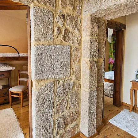 Casa Favo De Mel - Jacuzzi & Piscina - Refugio Na Montanha