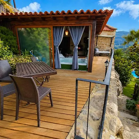 Village de vacances Casa Favo De Mel - Jacuzzi & Piscina - Refugio Na Montanha
