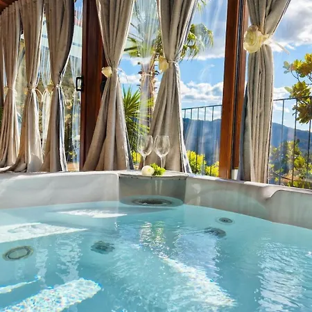 Kompleks wypoczynkowy Casa Favo De Mel - Jacuzzi & Piscina - Refugio Na Montanha