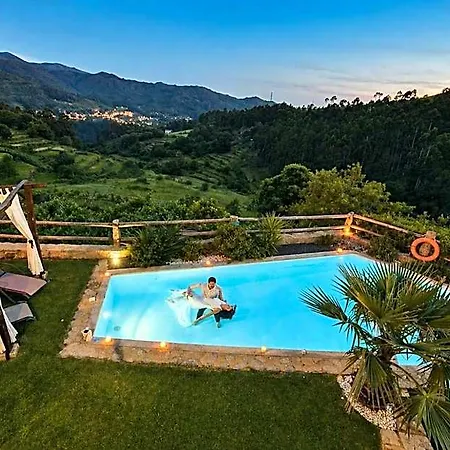 Kompleks wypoczynkowy Casa Favo De Mel - Jacuzzi & Piscina - Refugio Na Montanha *