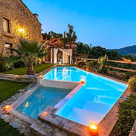 Casa Favo De Mel - Jacuzzi & Piscina - Refugio Na Montanha