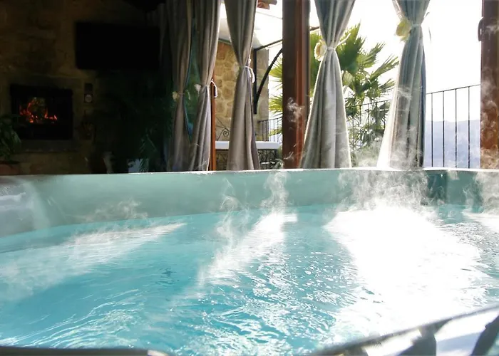 Casa Favo De Mel - Lareira & Jacuzzi Privado - Piscina 假日公园