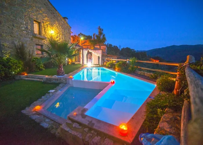 Parco vacanze Casa Favo De Mel - Lareira&jacuzzi Privado - Piscina