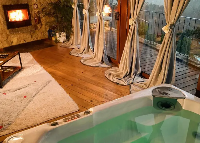 Casa Favo De Mel - Lareira & Jacuzzi Privado - Piscina *