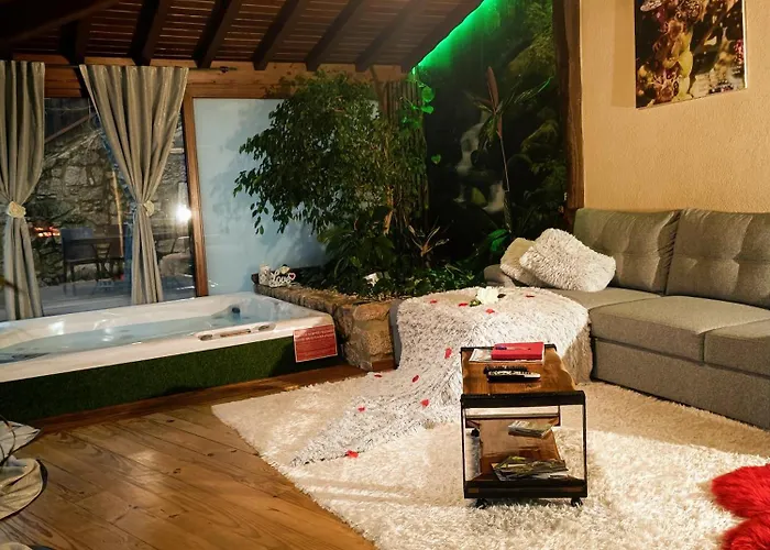 假日公园 Casa Favo De Mel - Lareira & Jacuzzi Privado - Piscina 阿尔库什迪瓦尔德维什