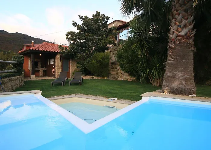 Casa Favo De Mel - Lareira&jacuzzi Privado - Piscina Parco vacanze Arcos de Valdevez