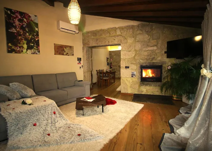 Casa Favo De Mel - Lareira & Jacuzzi Privado - Piscina