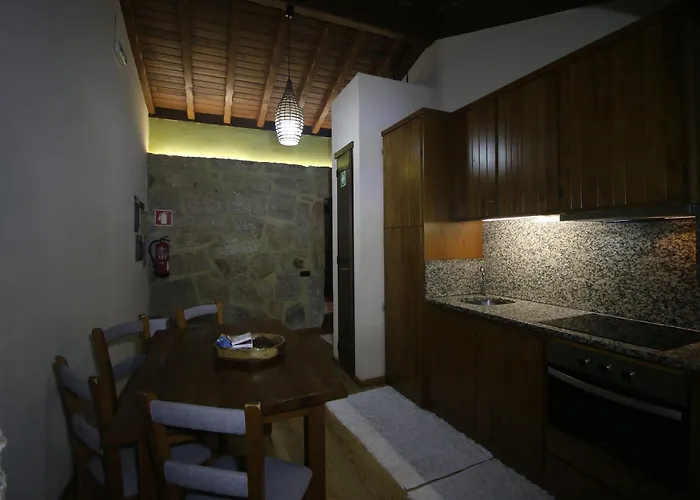 Casa Favo De Mel - Lareira&jacuzzi Privado - Piscina * Arcos de Valdevez