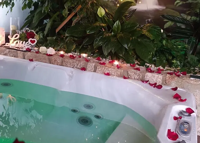 Casa Favo De Mel - Lareira & Jacuzzi Privado - Piscina 假日公园 阿尔库什迪瓦尔德维什